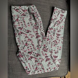 LuLaRoe Gray, red, black and white Abstract Leggings.  One size.  $5 bundle deal